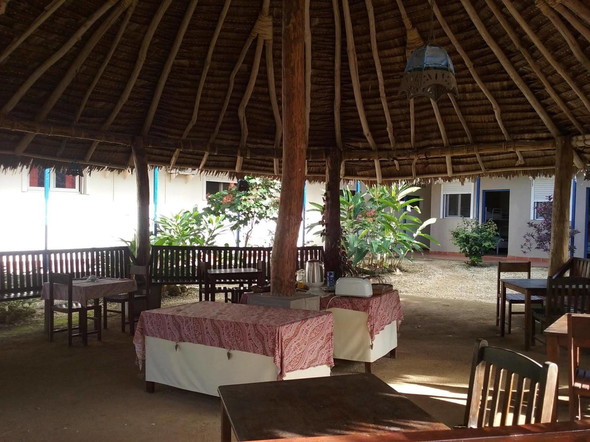 Vanuatu Holiday Hotel Port Vila Exterior photo